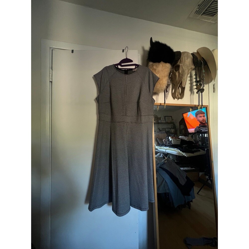 Black and white dress